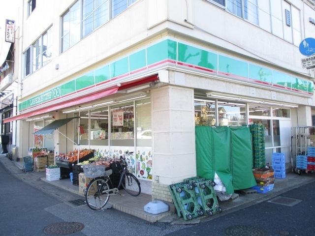 ローソンストア100草加松原四丁目店：324m