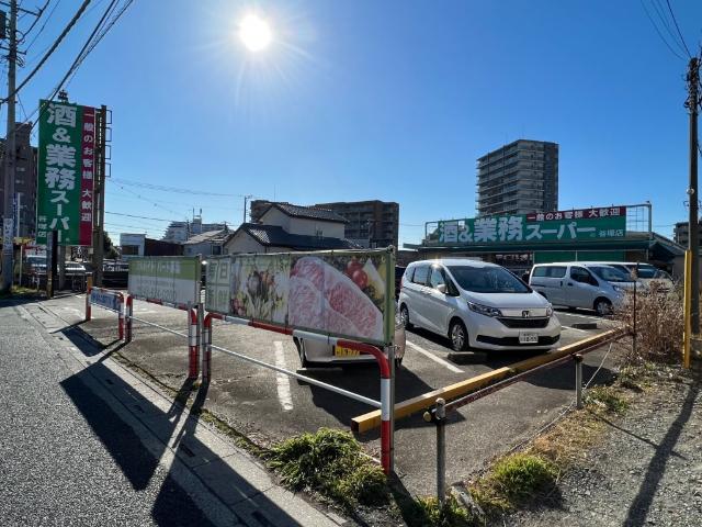 業務スーパー谷塚店：199m