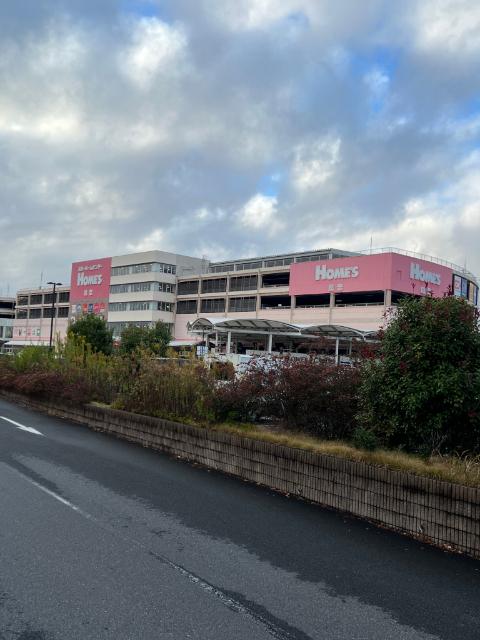 島忠ホームズ草加舎人店：741m