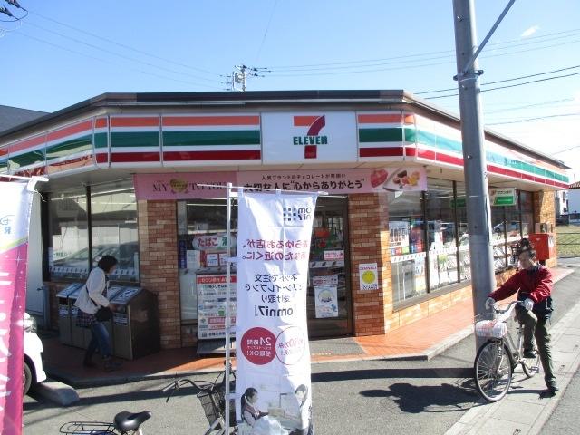 セブンイレブン草加中根2丁目店：378m