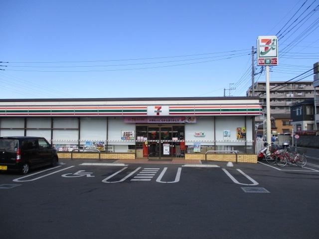 セブンイレブン草加西町保健所通り店：230m