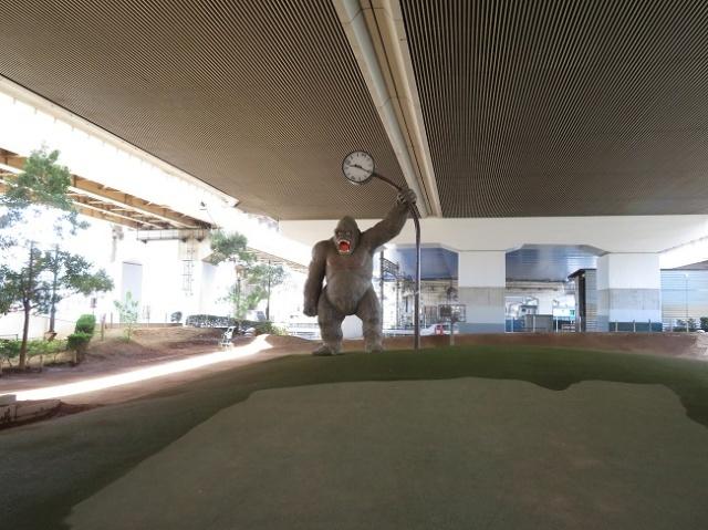 ゴリラ公園：451m