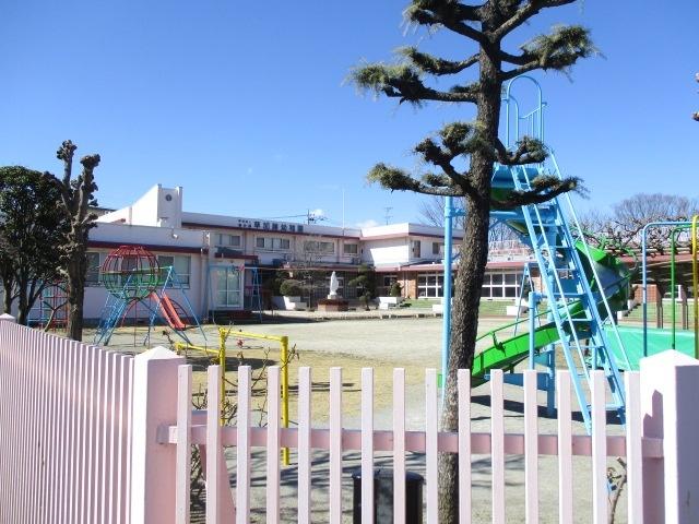 草加藤幼稚園：709m