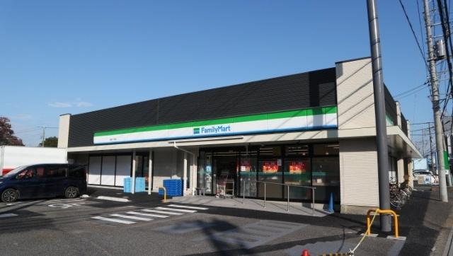 ファミリーマート草加二丁目店：356m