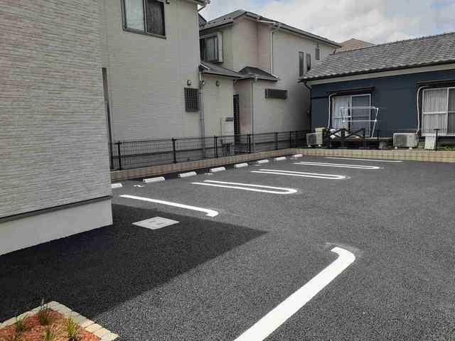 ルミエール（101） 駐車場