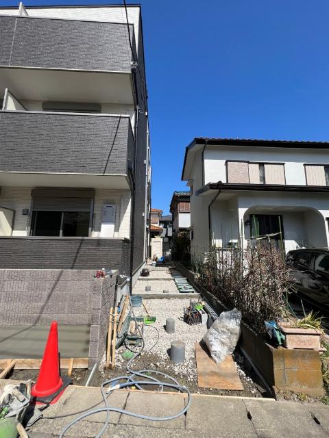 ロイヤルパーク見沼代（102） エントランス