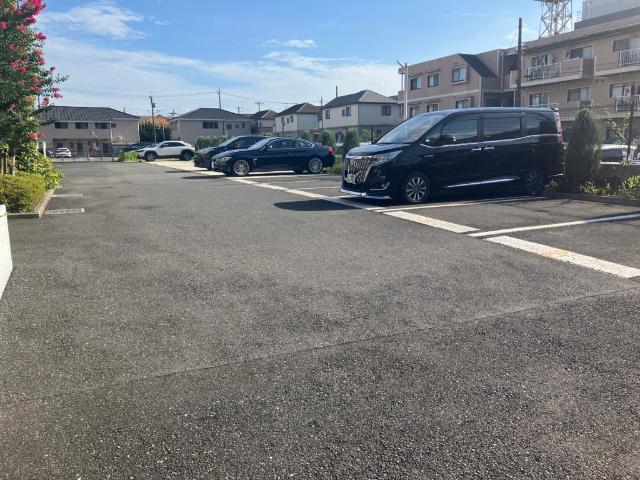 HF草加レジデンス（519） 駐車場