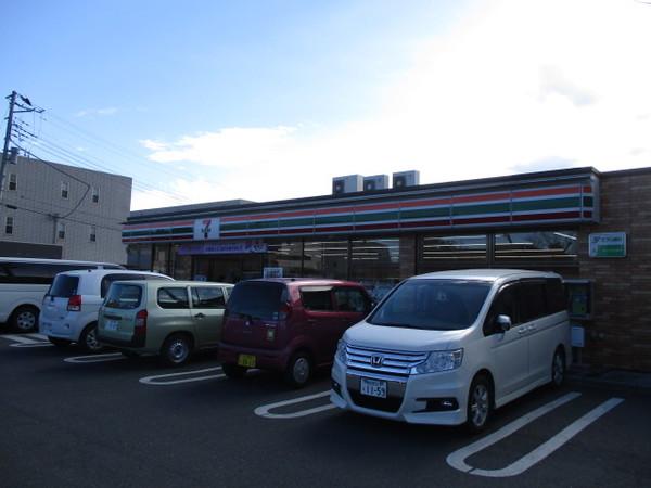 セブン329m