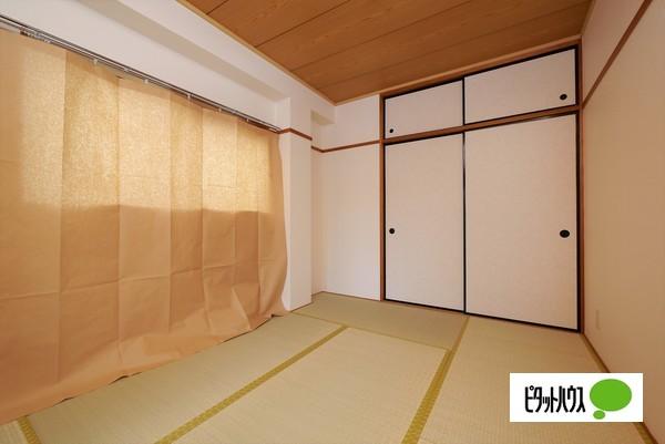 シャトル古城（201） 部屋画像