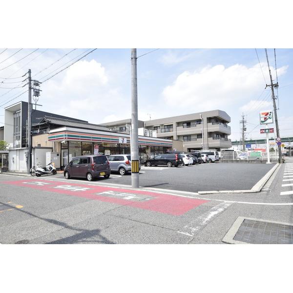 セブンイレブン清須花咲店：479m