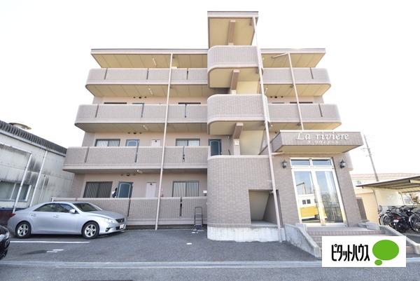 ラ　リヴィエール（302） その他