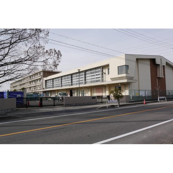 北名古屋市立五条小学校：1338m
