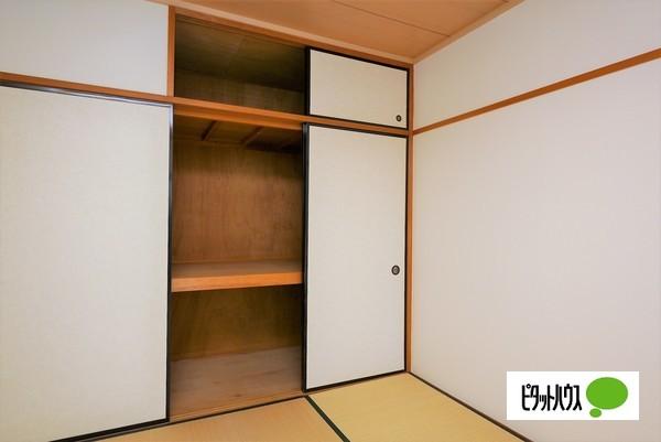 メゾンルミエール（302） 収納