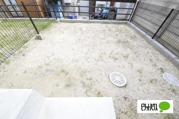 ハイツRIANA（105） 庭