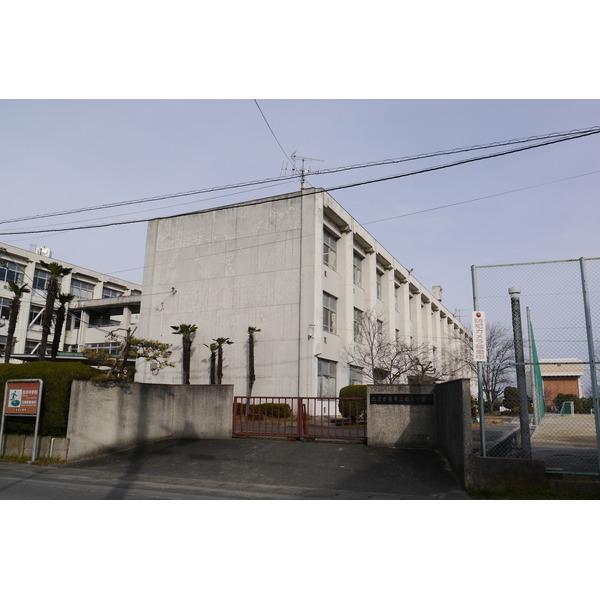 北名古屋市立白木中学校：1153m