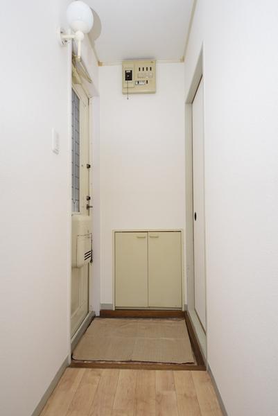 ハイツドゥエル（103） 玄関