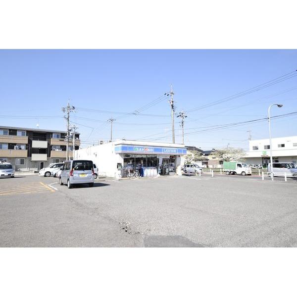 ローソン岩倉大市場店：834m
