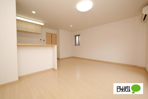 ＬＵＭＩＥＲＥ（205） 部屋画像