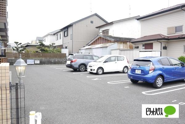 Ｂｅａｔ　Ｐｏｓｅ（101） 駐車場