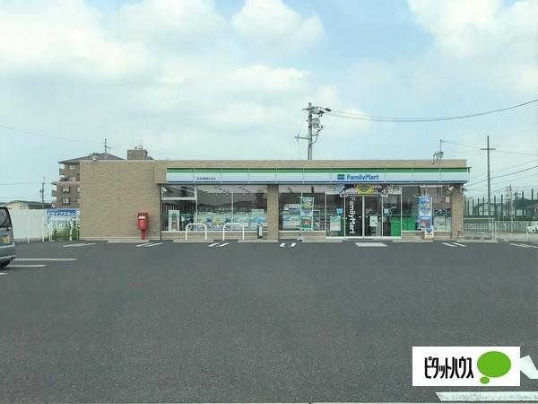 ファミリーマート北名古屋熊之庄店：736m