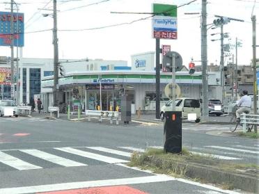 ファミリーマート西春駅店：522m