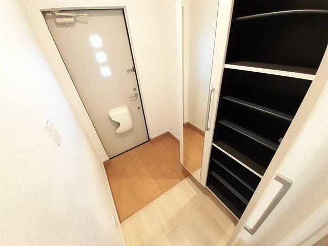 Ｇｒｅｅｎ−Ｎｏａｈ（102） 玄関