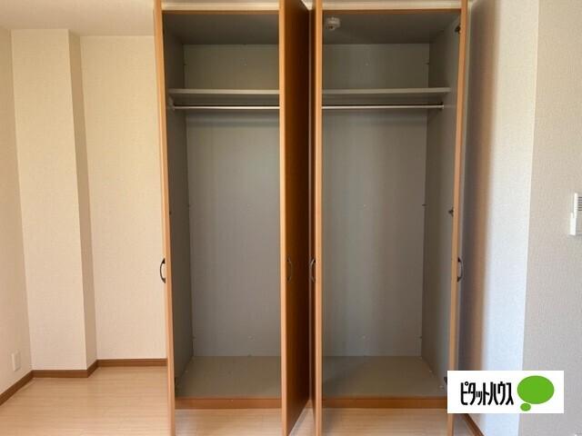 ヴレ　スュール（101） 収納