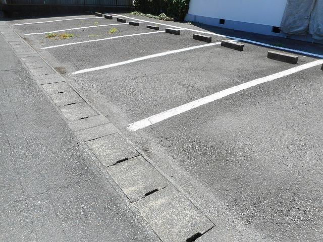 天神マンション（301） 駐車場