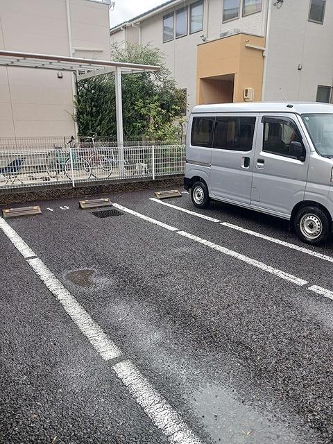 スカイワンⅡ（201） 駐車場