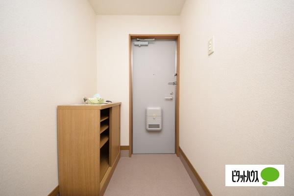 サニーコート川添（203） 玄関
