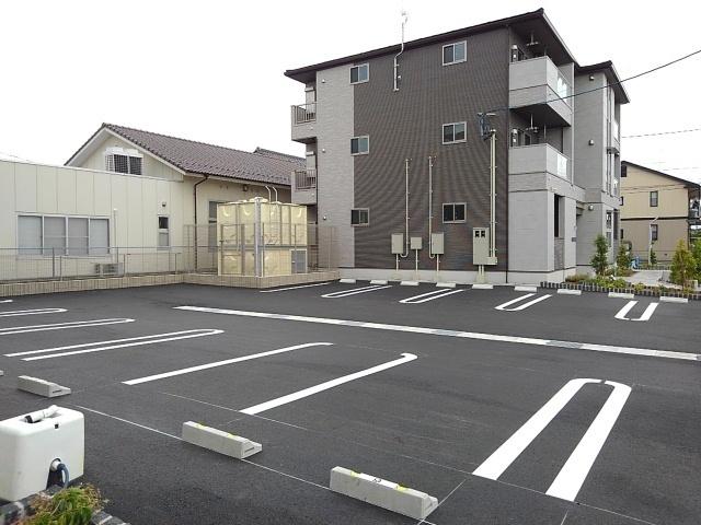 イル・パラディーゾ　Ⅱ（103） 駐車場