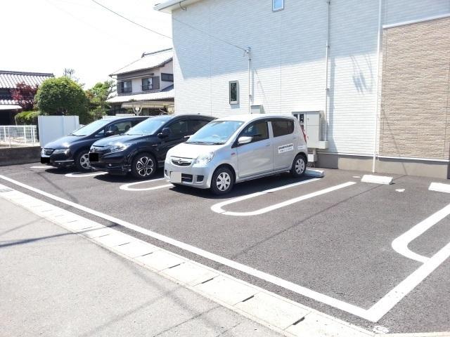 ジェントリーⅡ（102） 駐車場