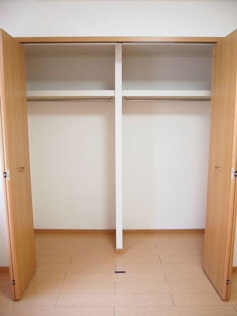 サニーカーサ（101） 収納