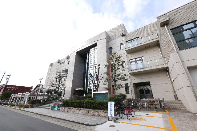 北名古屋市図書館：1728m
