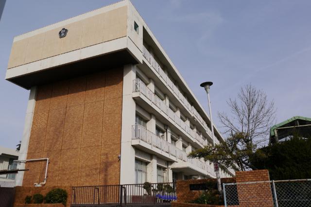 北名古屋市立白木小学校：1172m