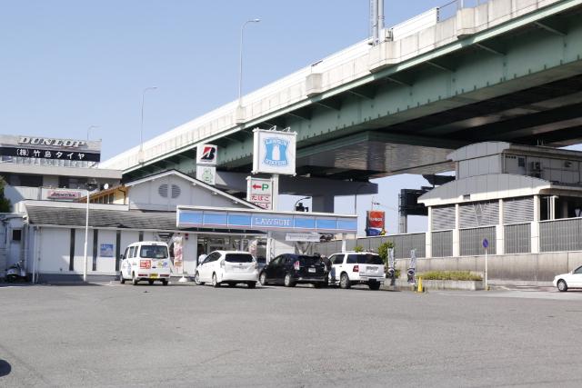 ローソン豊山町豊場店：557m