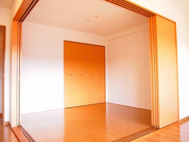 セルフィ・Ｔ（303） 室内