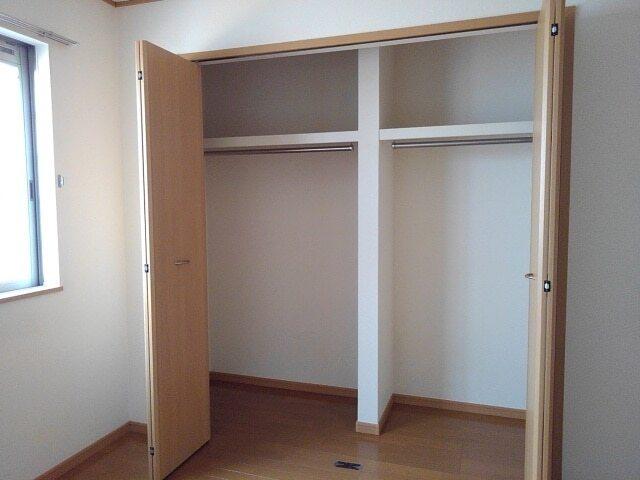 ソレイユ（102） 収納