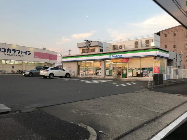 ファミリーマート平田小学校前店：275m