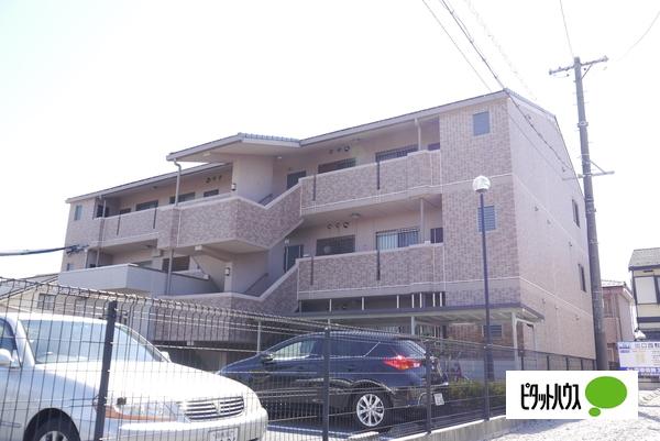メゾンプチシャトー出口A館 物件画像