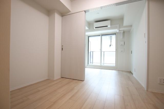 ONE　ROOF　RESIDENCE　西日暮里（807） リビング