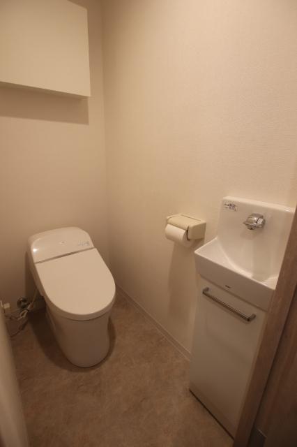 Comfort Residence Nippori（801） トイレ