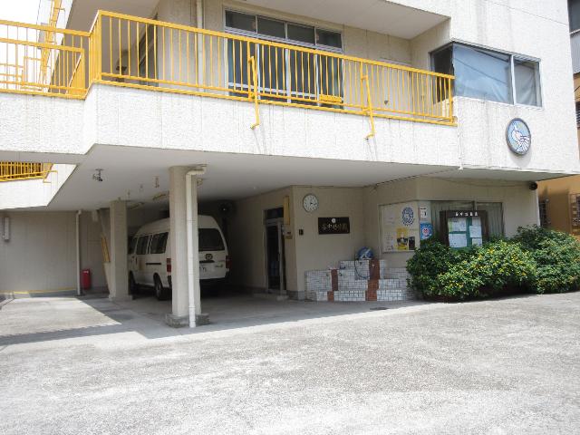 谷中幼稚園：445m