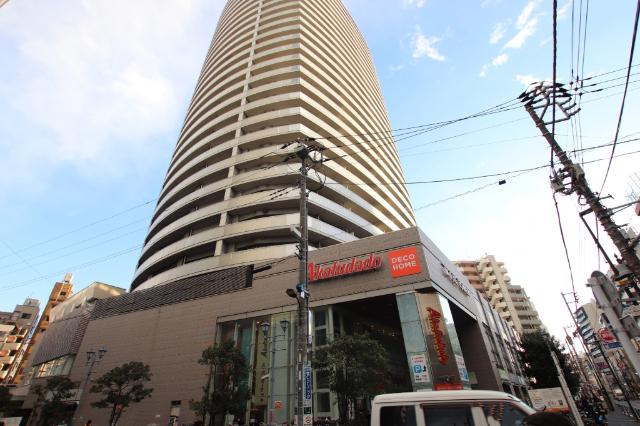ニトリデコホーム赤札堂町屋店：1681m