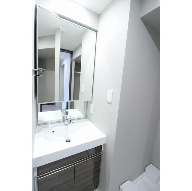 ＯＲＭＥ　ＣＯＵＲＴ　ＮＩＰＰＯＲＩ　ＥＡＳＴ（0301） 洗面
