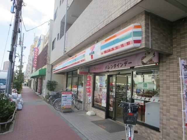 セブンイレブン荒川店：407m
