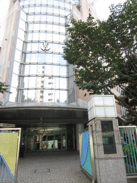 荒川区立峡田小学校：492m