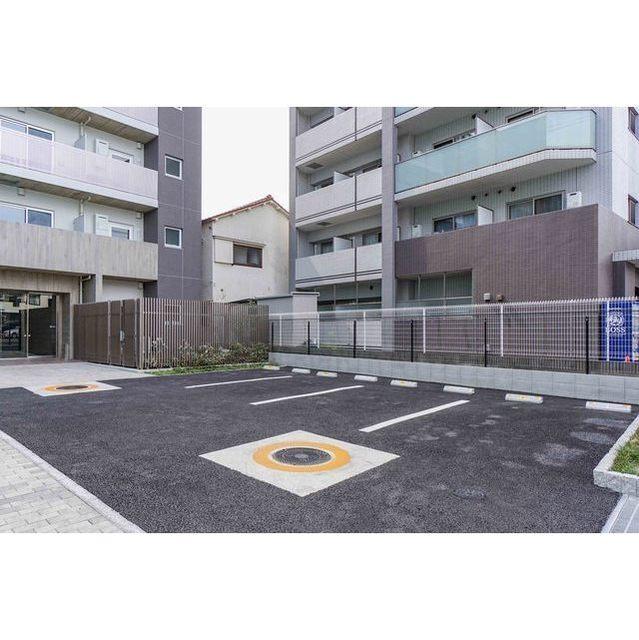 コンフォリア南千住（0602） 駐車場
