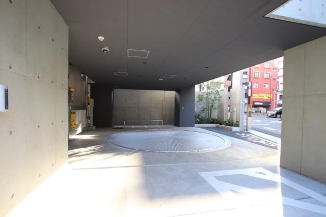 ONE　ROOF　RESIDENCE　西日暮里（807） 駐車場