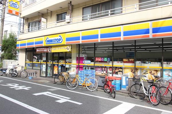 コンビニ